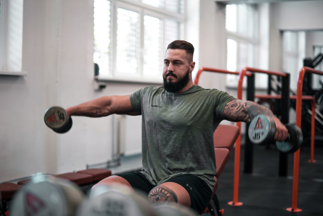 Jak trénovat ramena? 