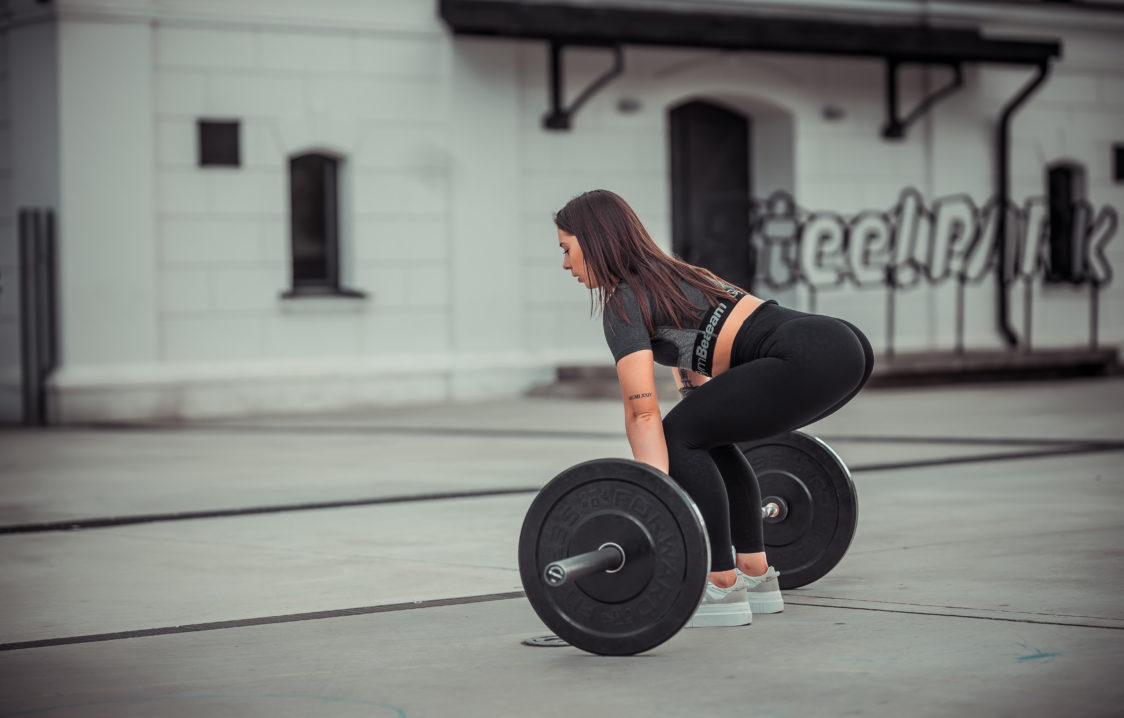 Jak cvičit zadek a nohy?