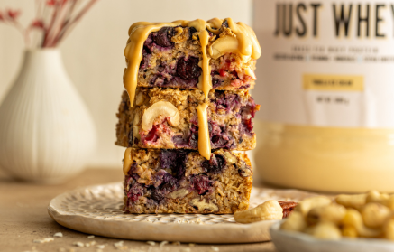 Fitness Recipe: Oat Slices with Blueberries