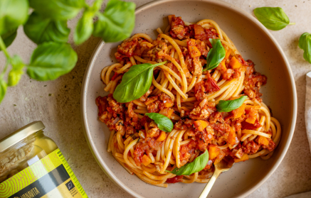 Fitness Recipe: Spaghetti with Tempeh and Tomato Sauce