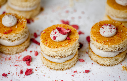 Fitness Recipe: Mini Cakes with Quark Cream