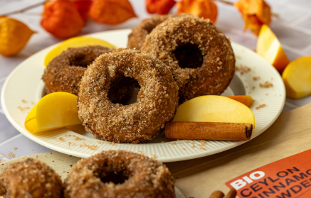 Fitness Recipe: Baked Apple Cinnamon Doughnuts