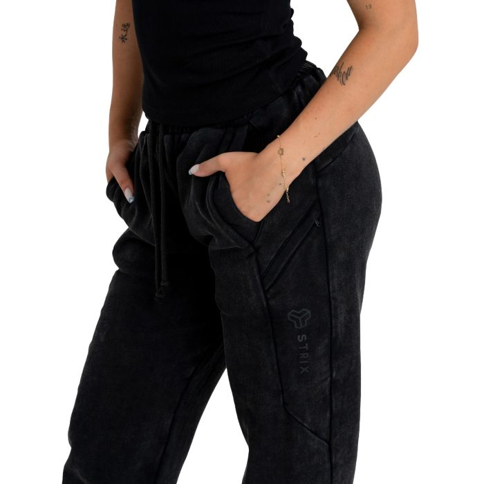 Women‘s Joggers Washed Black - STRIX L