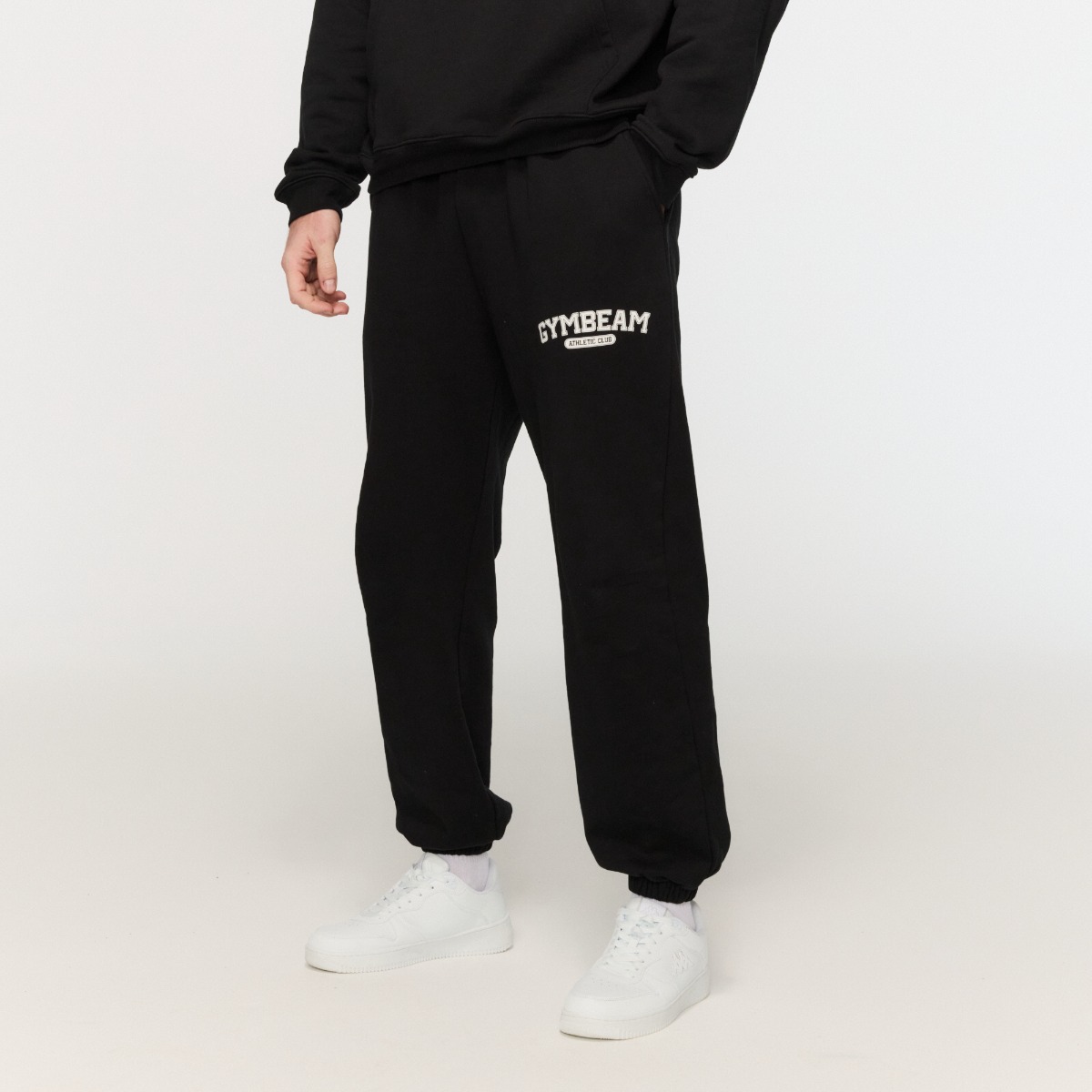 Varsity Sweatpants Black - GymBeam