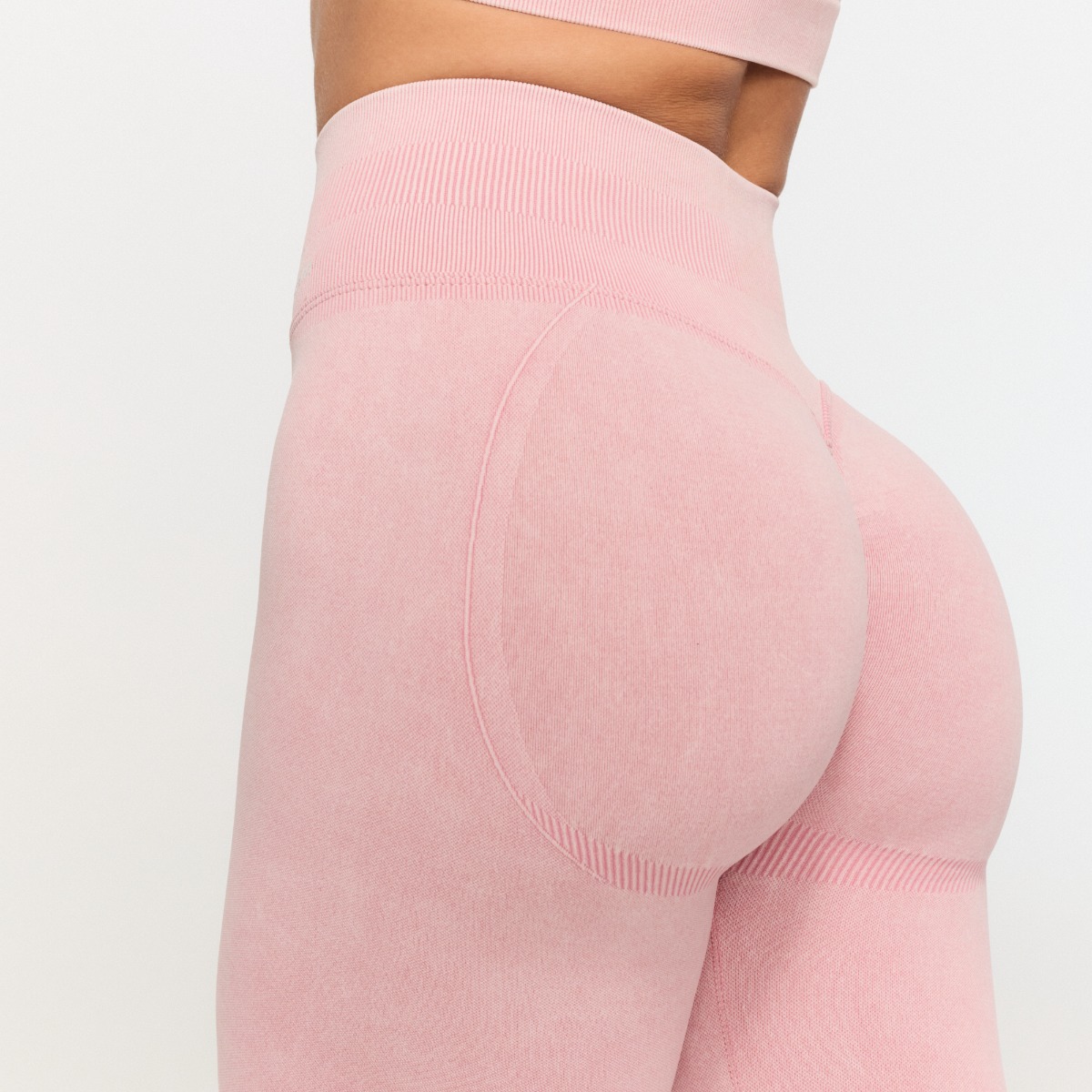 Women‘s Fierce Seamless Pants Baby Pink - GymBeam
