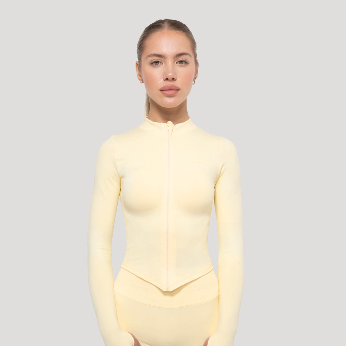 Women‘s Luma Sports Top Butter Yellow - GymBeam