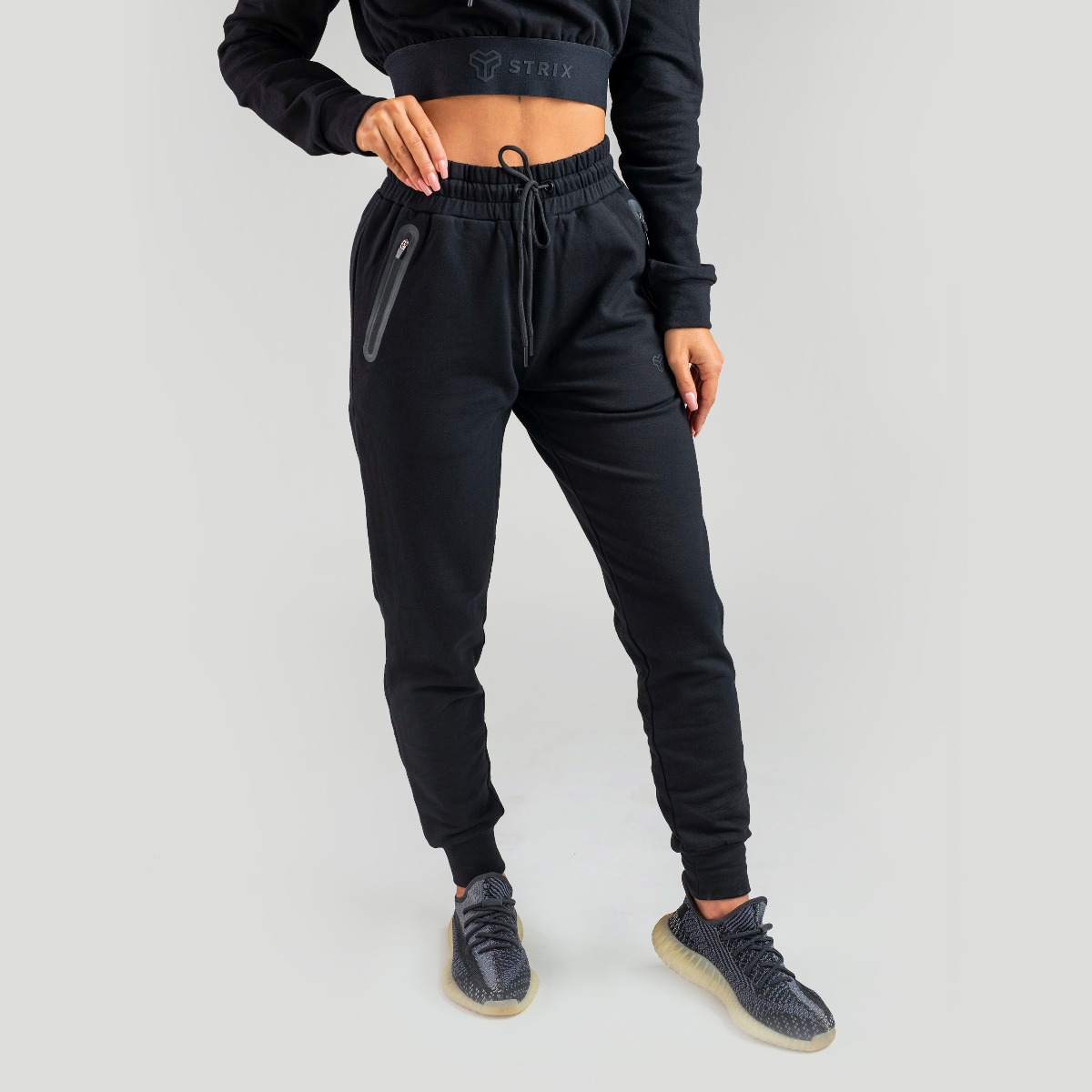 Dames Essential Joggers Zwart - STRIX