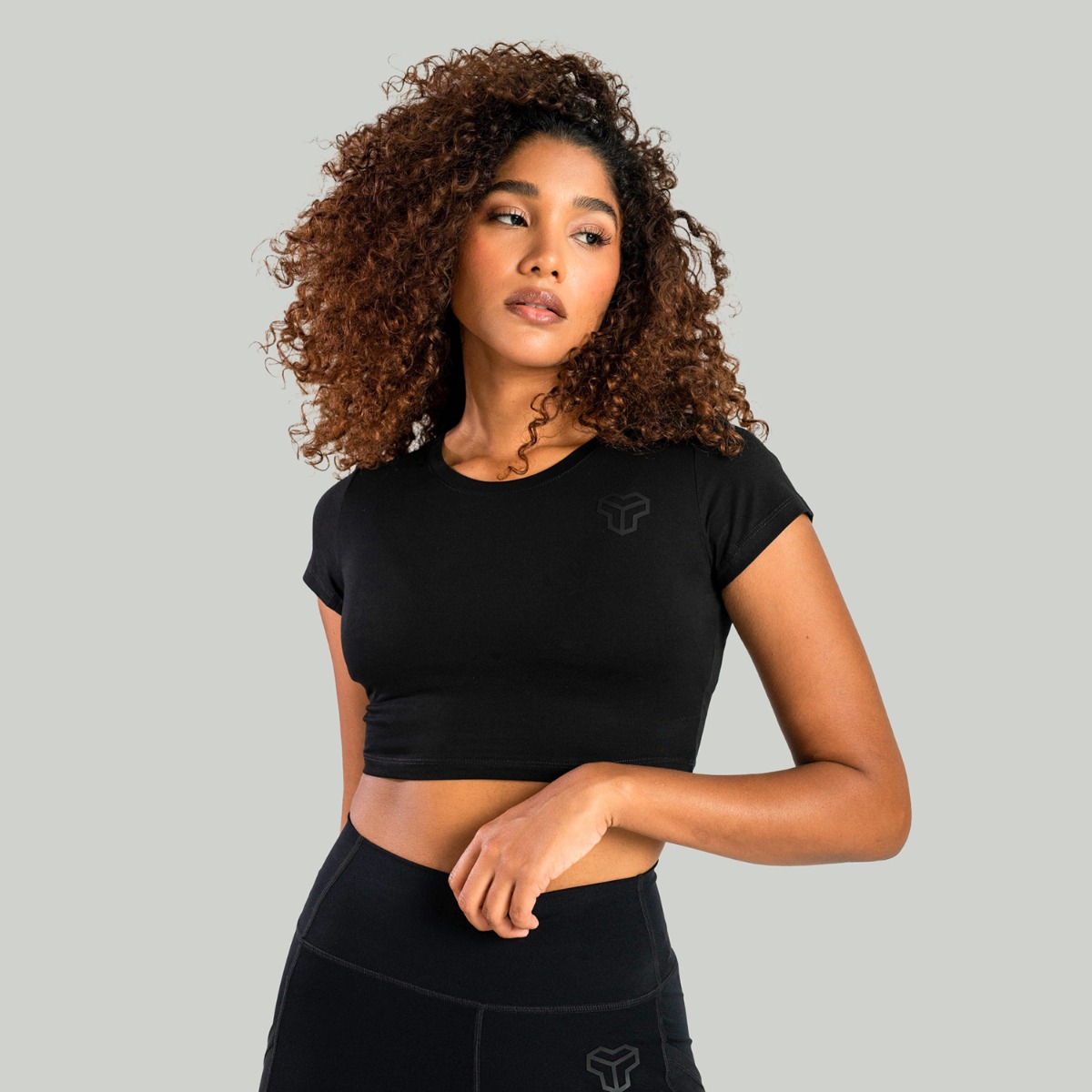 Dames Essential CropTop Zwart - STRIX